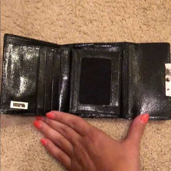 Brand new Michael Kors wallet - Picture 2 of 4
